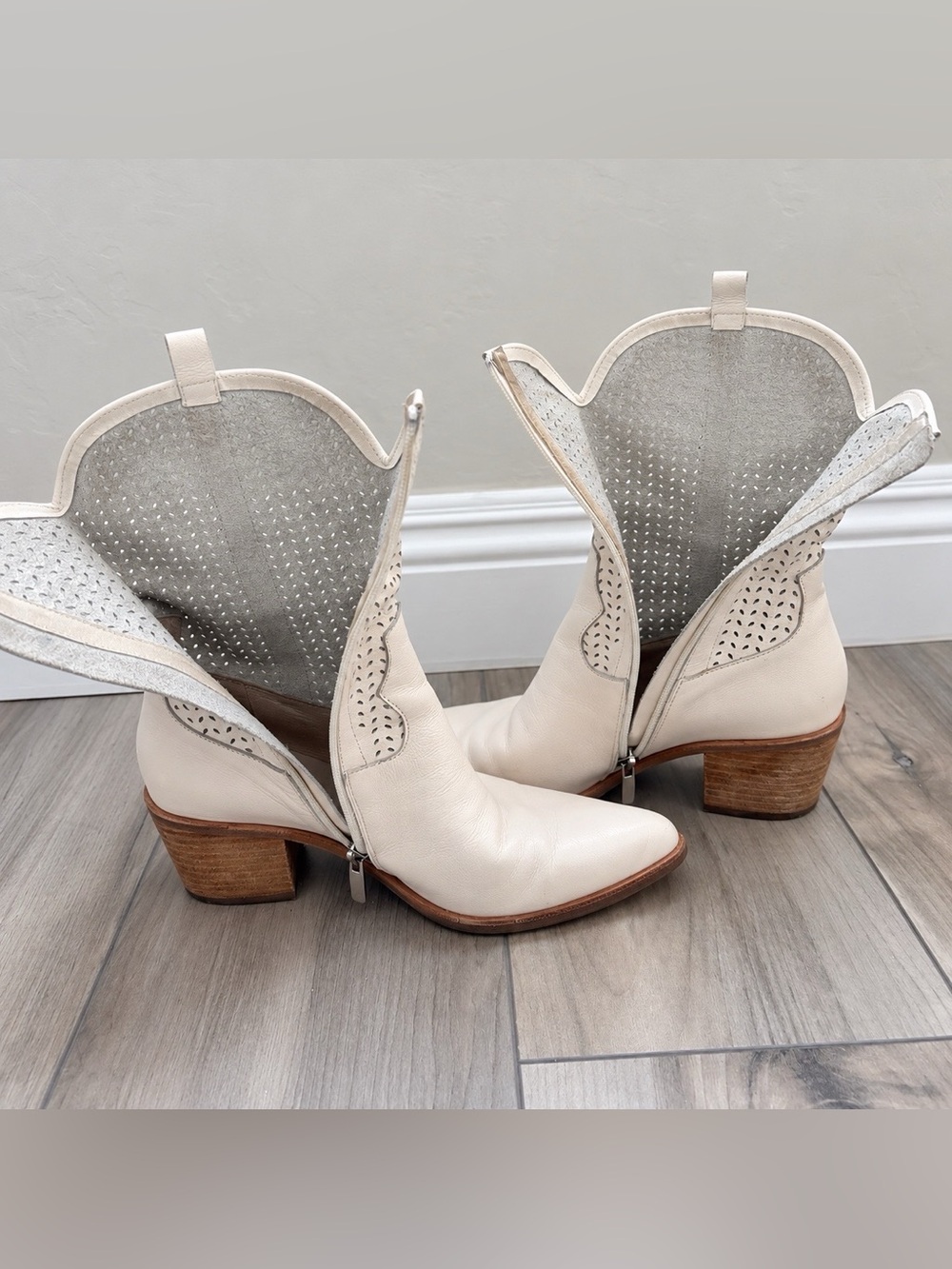 Anthropologie Silent D Cream Leather Western Boots EU 37 - Picture 3 of 10